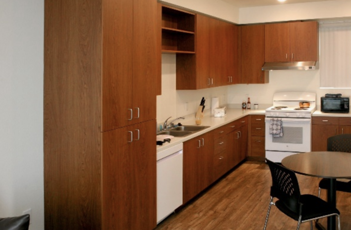 Twin Palms Apartments - Palmdale