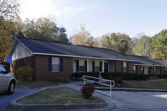 Brooks Hollow Apartments