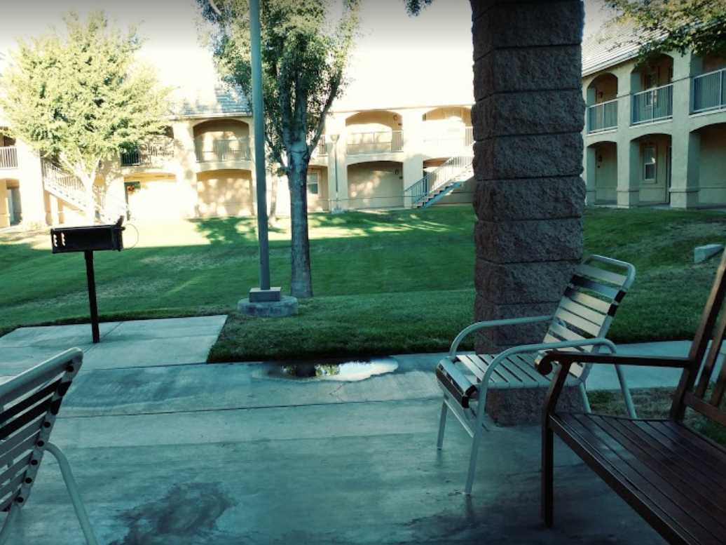 Three Palms Apartments Hesperia