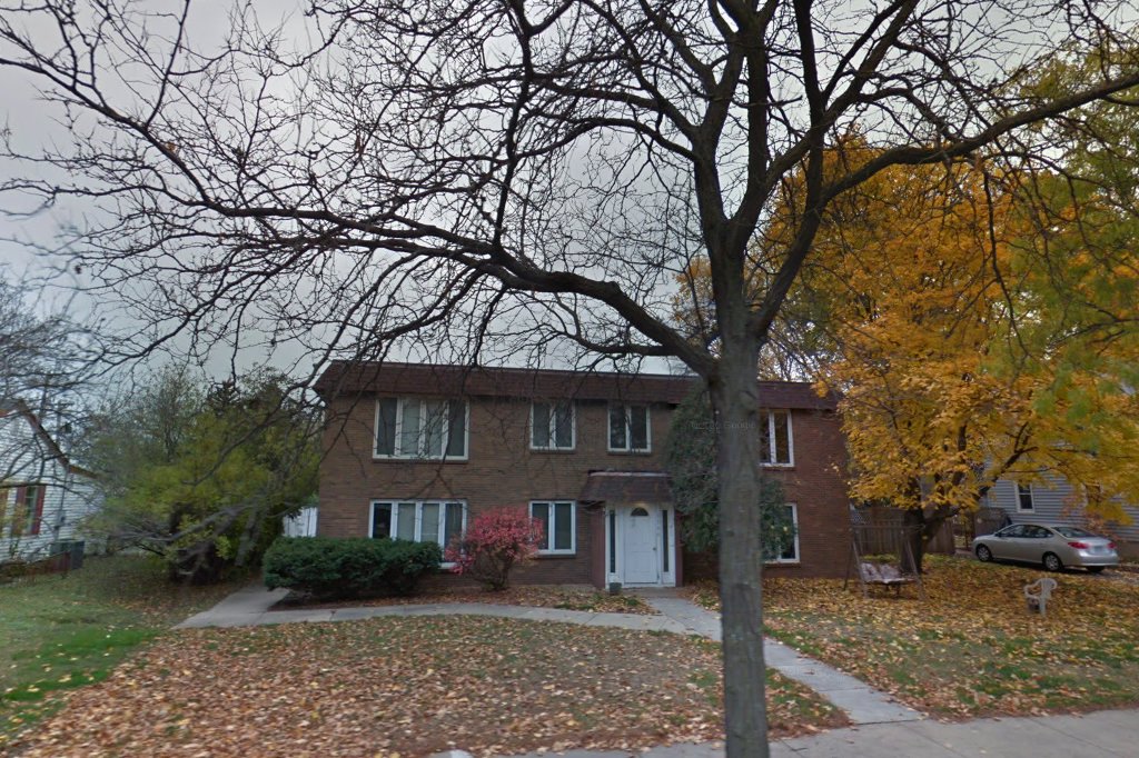 Kelly Apartments