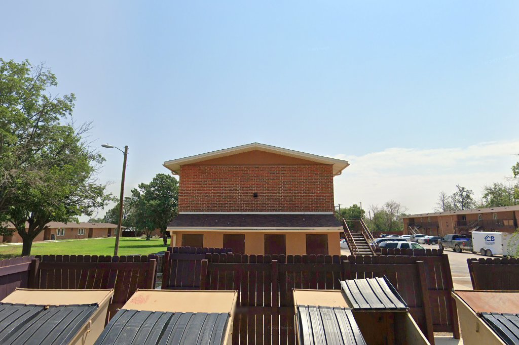 Colonial Hillcrest Apartments