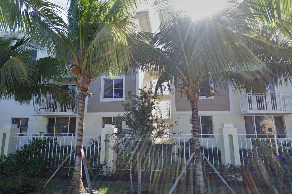 Pinnacle At Peacefield Apartments