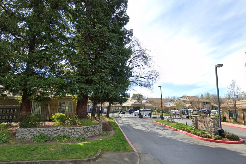 Vintage Oaks Senior Apartments