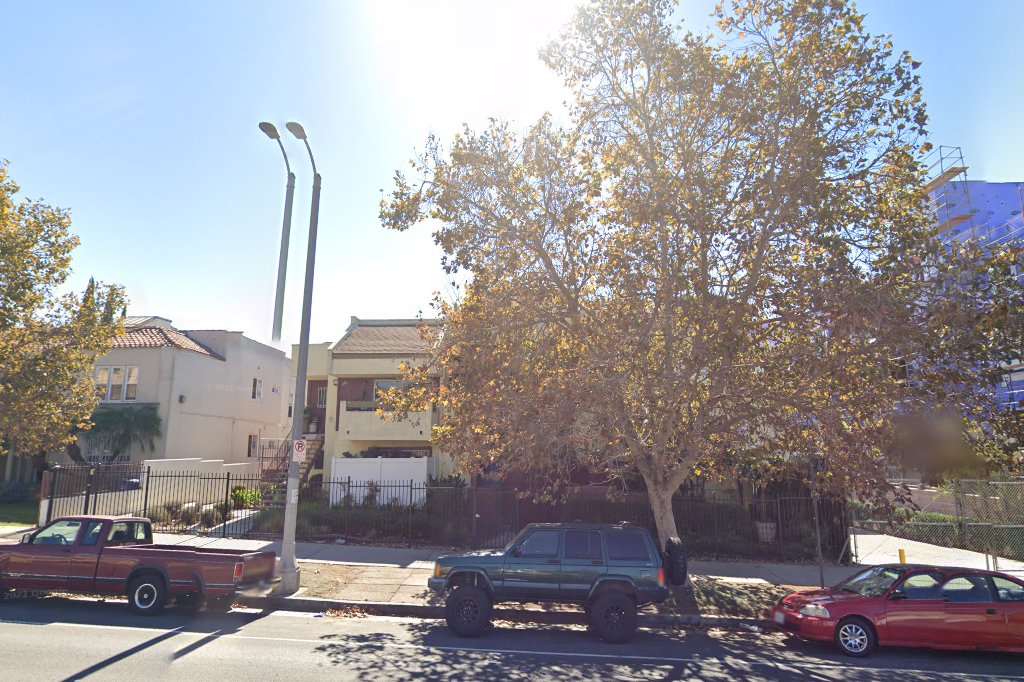 Adams Blvd Apts