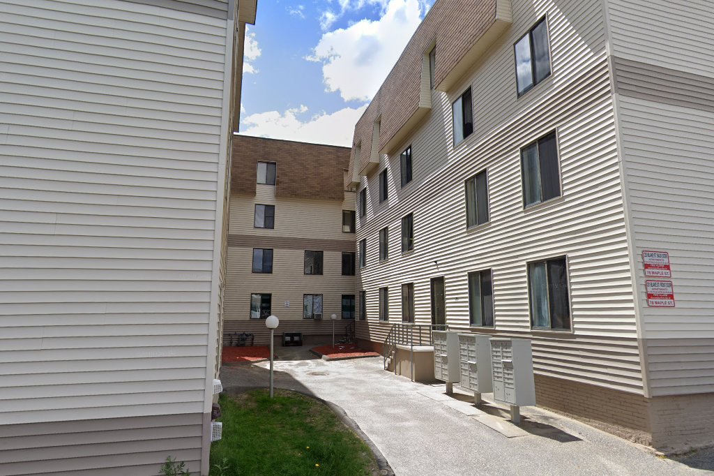 Maple Knoll Apartments