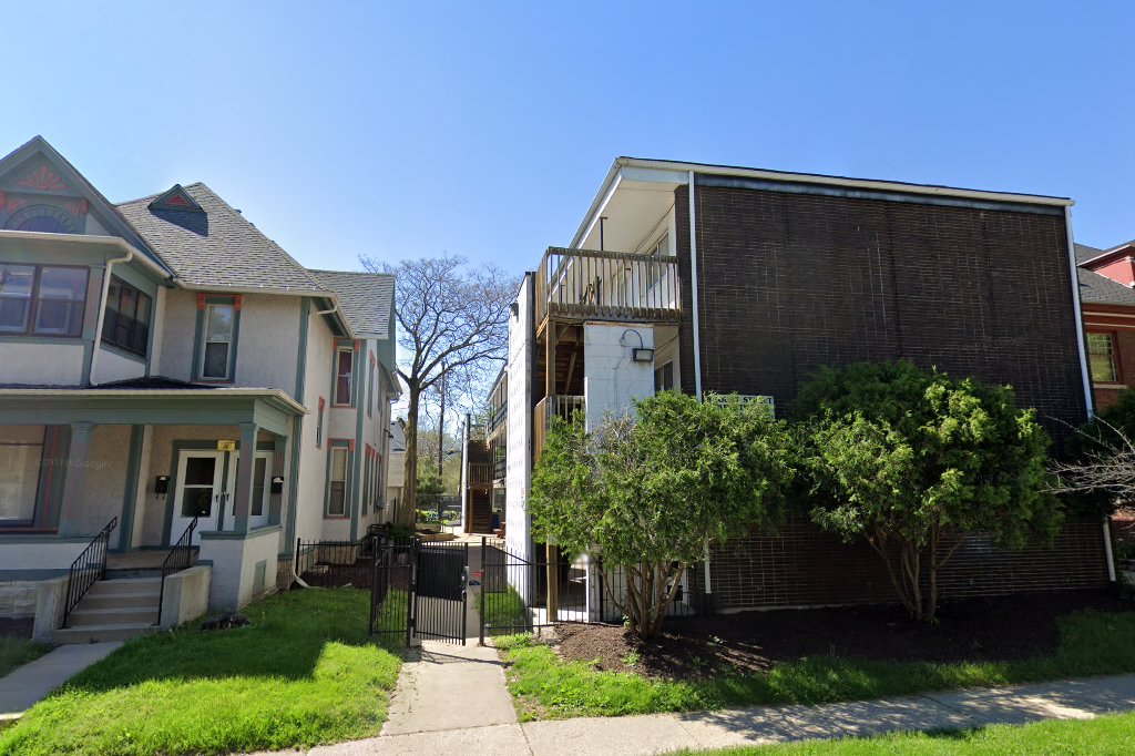 Court Street Apartments Rockford
