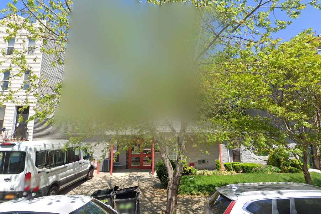 Pulaski Street Residence