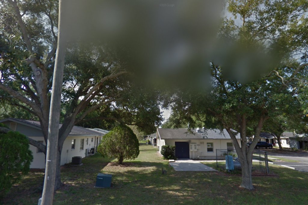 Caroline Court Apartments
