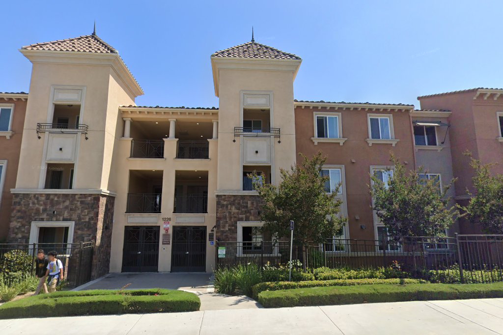 Terracina Apartments - LA