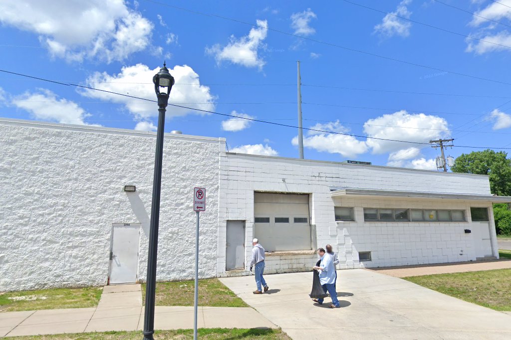 Snelling Avenue Apartments