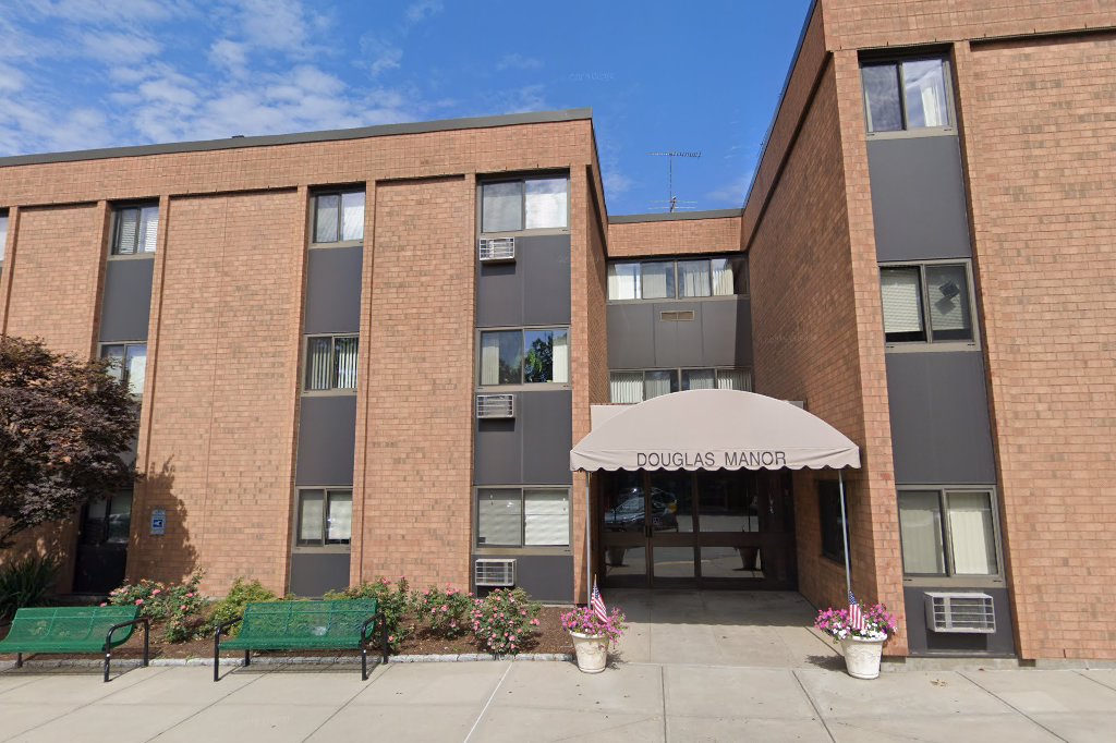 Douglas Manor Apartments