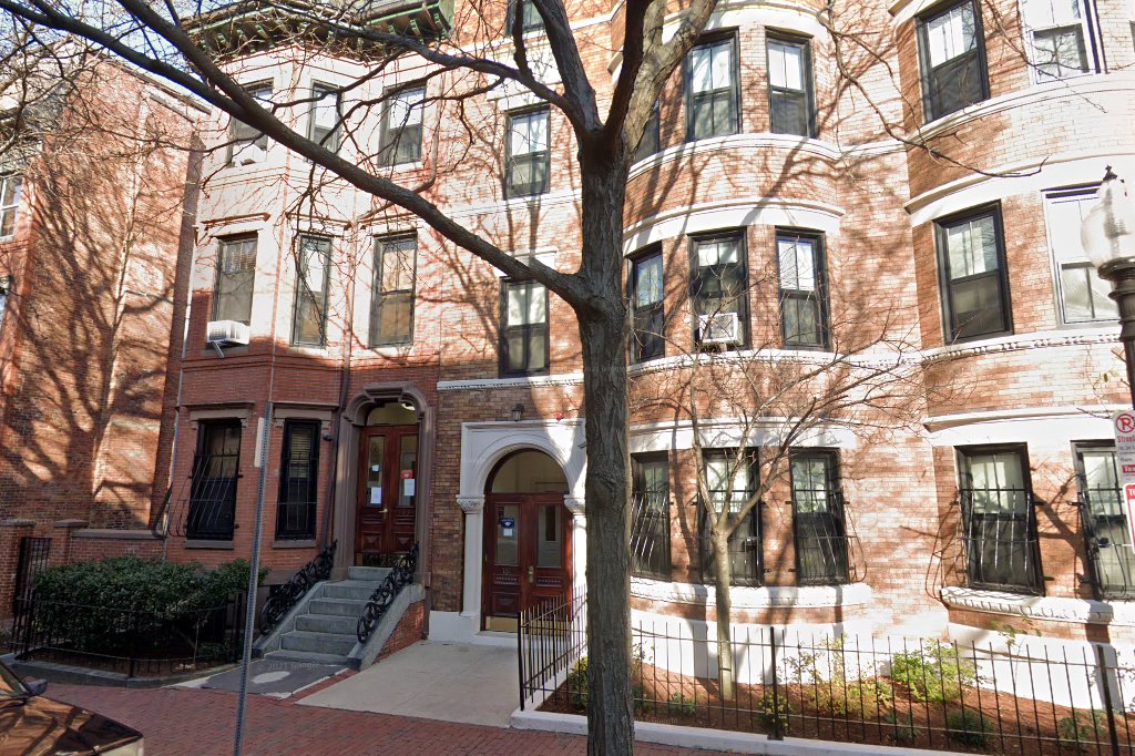 Brownstone Apts
