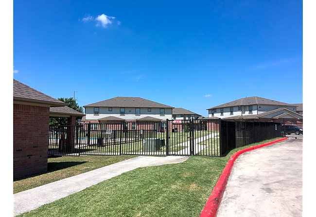 Bexar Creek Apartments