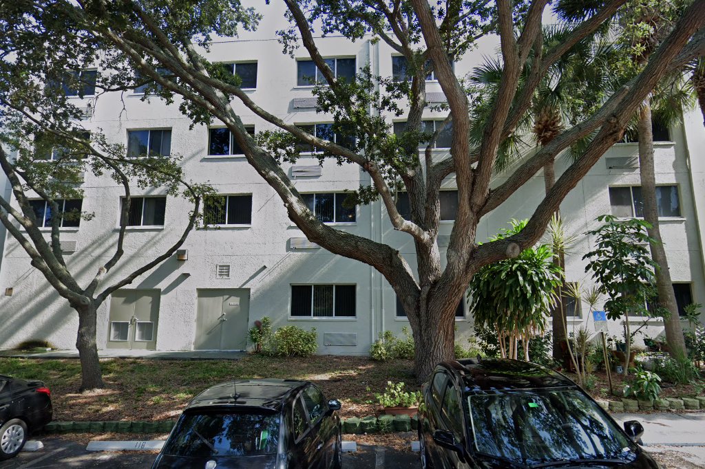 Creekside Manor I Affordable Apartments