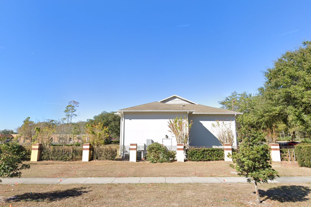 Lakeside Place Apartments
