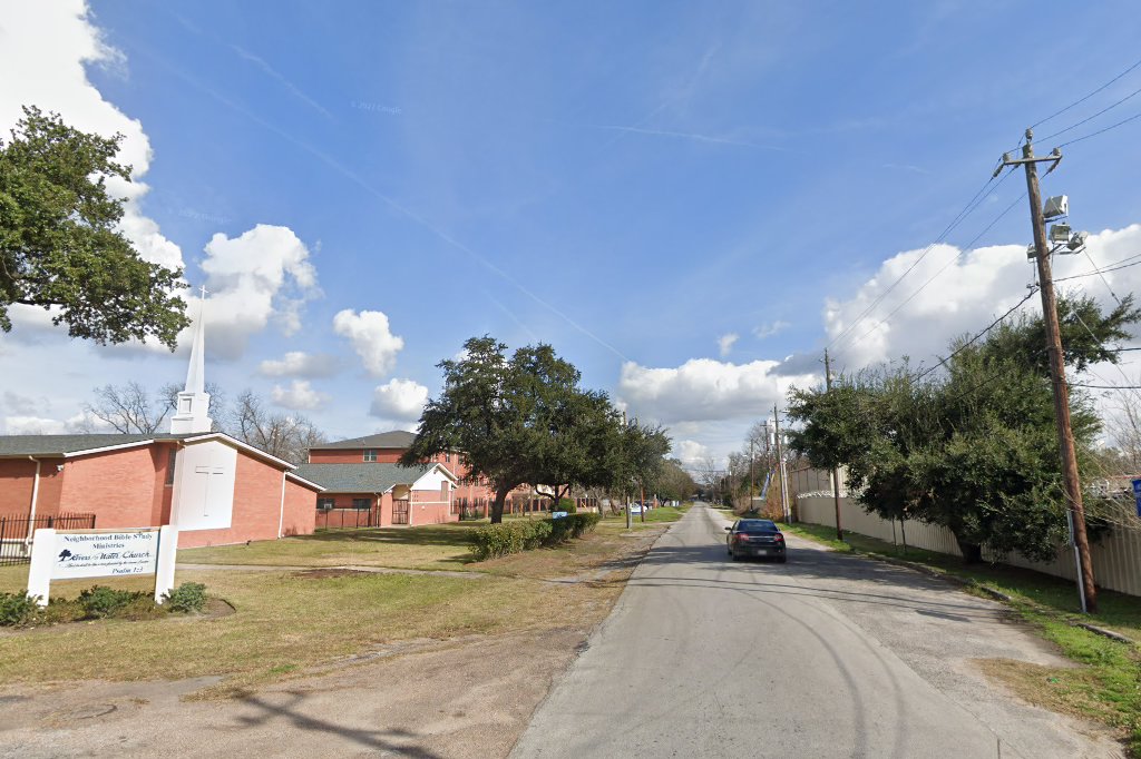 Pecan Grove Manor