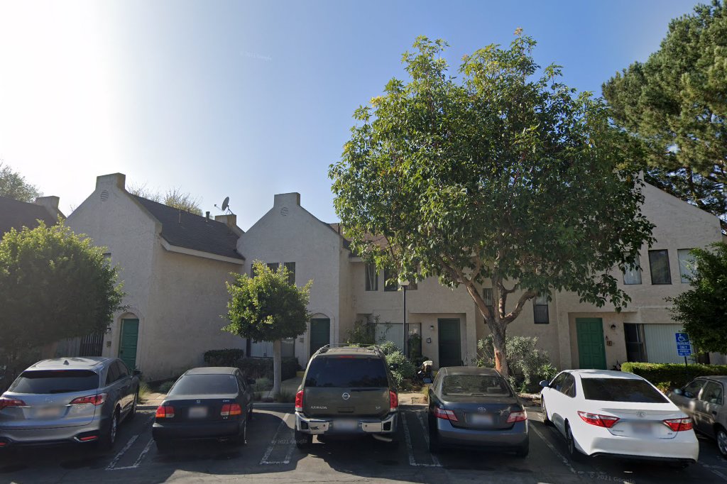 Harvard Manor
