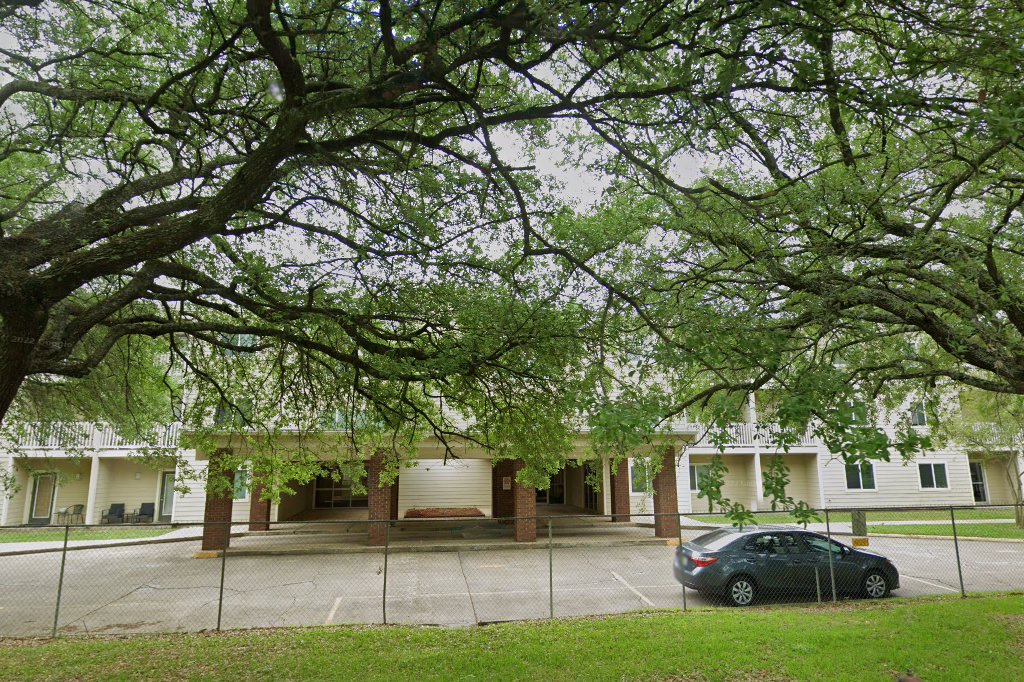 Elm Street Apartments