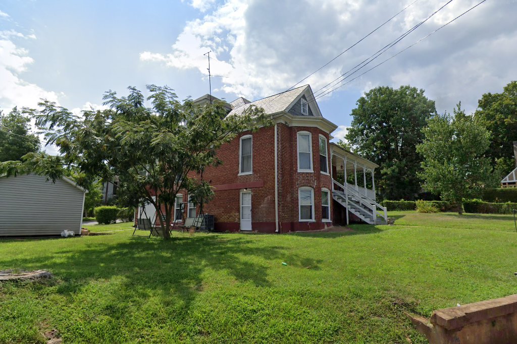 Monticello Manor