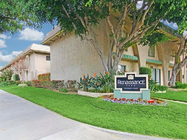 Renaissaance Park Apartments Anaheim
