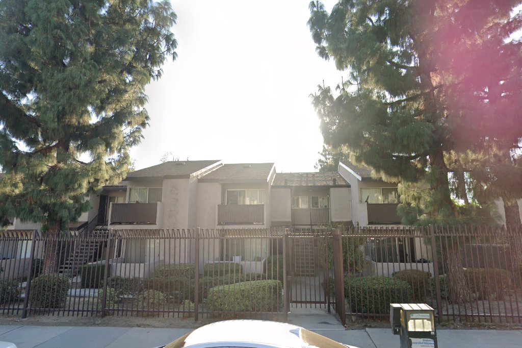 Glenoaks Townhomes