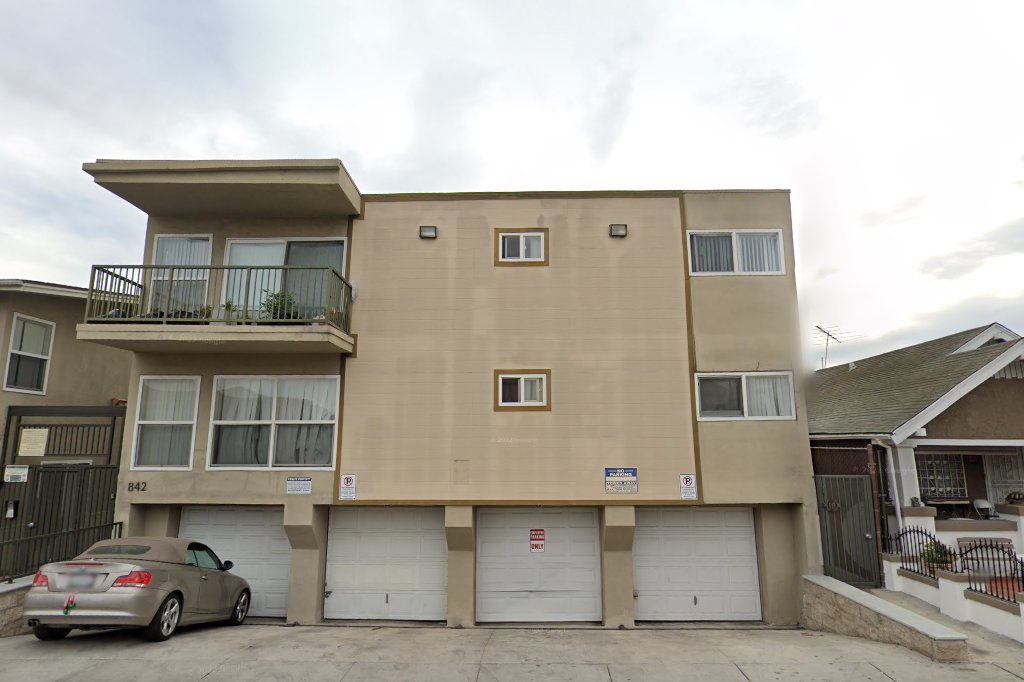 Cerritos Court Apartments