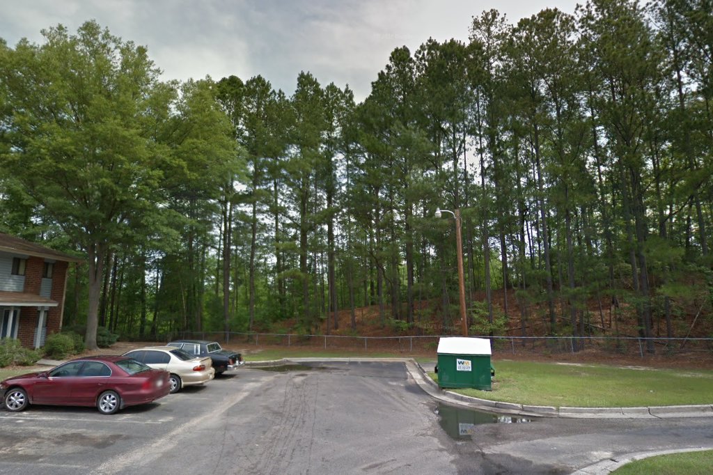 Kalmia Apartments