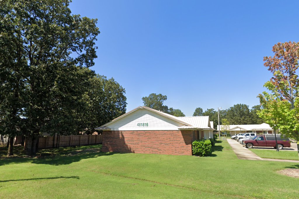 East Oak Place