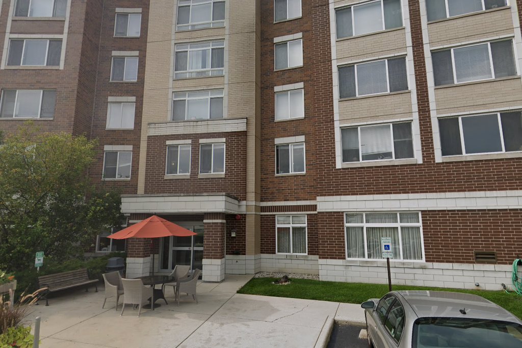 Senior Suites of Autumn Green at Wright Campus