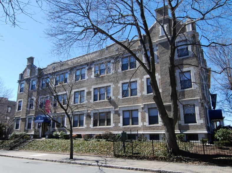 Clemens Place/intown West