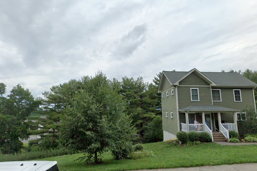 Lantern Ridge Apts