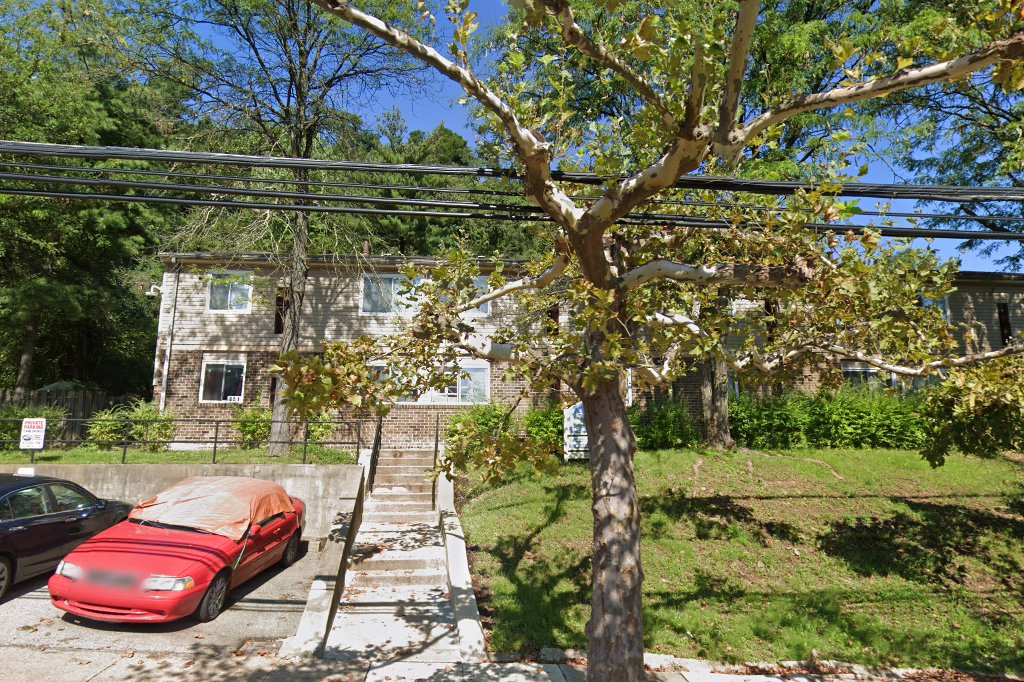 Linden Grove Apts.