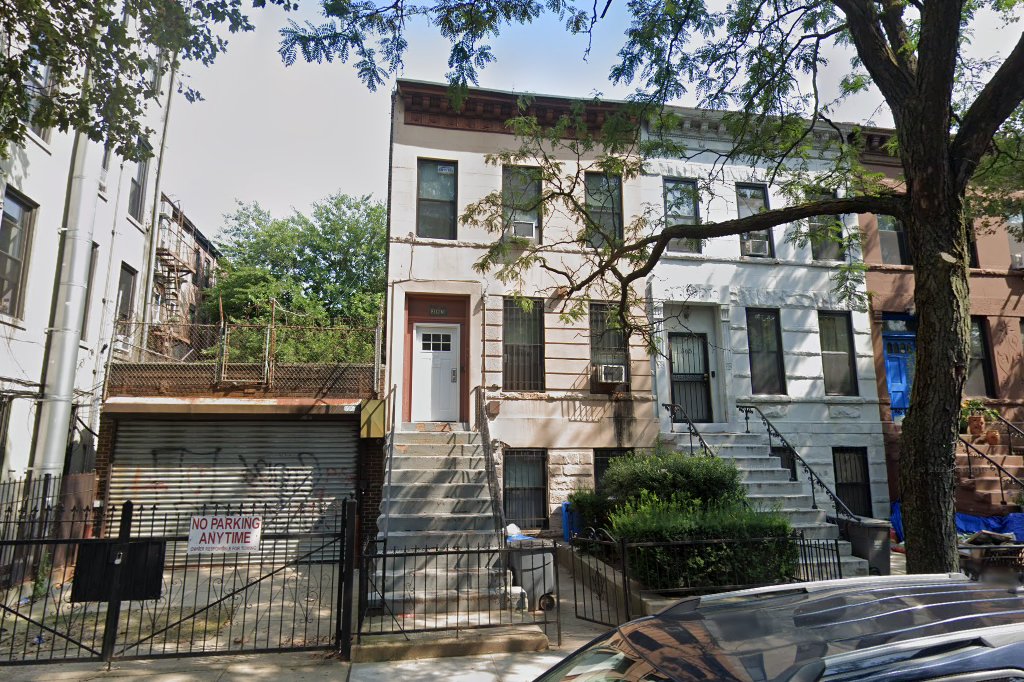 Sus East 45Th/Bainbridge