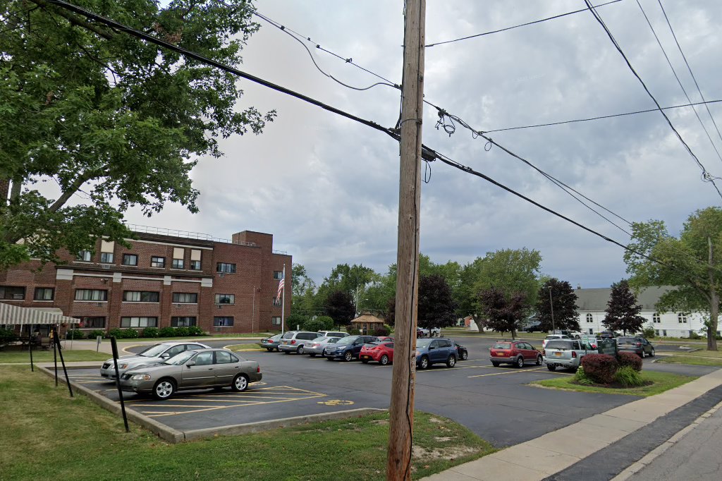 Lilly Apartments