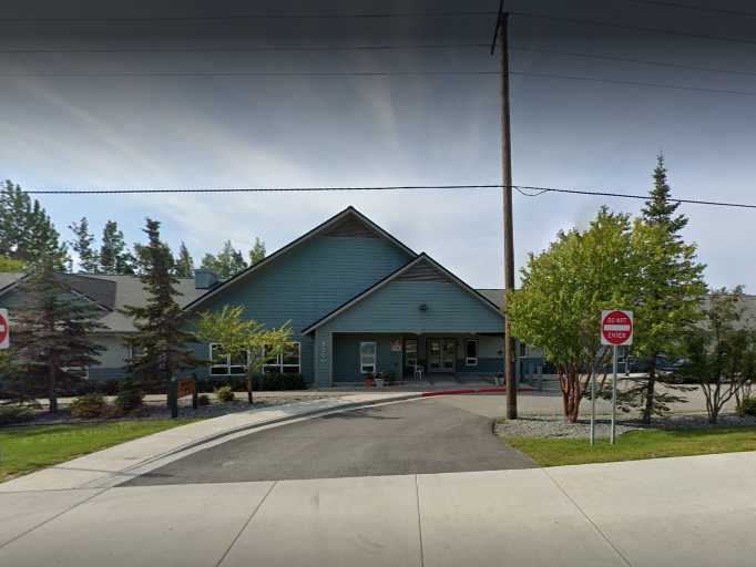 Jewel Lake Plaza