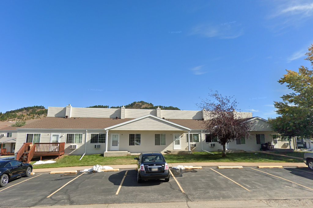 Golden Manor Apartments