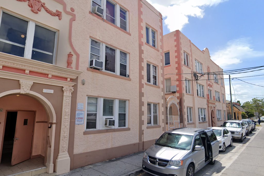 Borinquen Apts