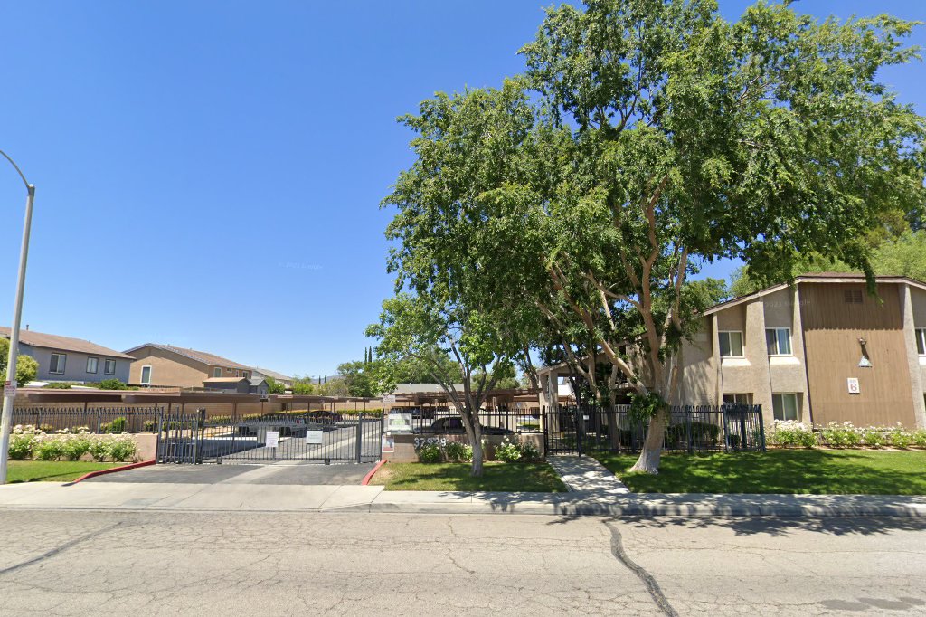 East 35Th Street Apts