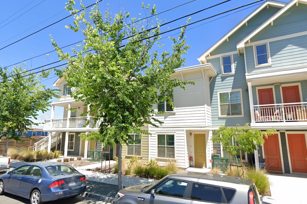 Everett Commons Apartments