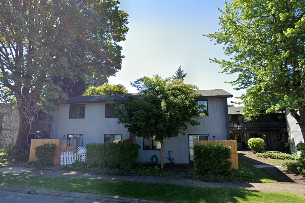 Island Park Apts