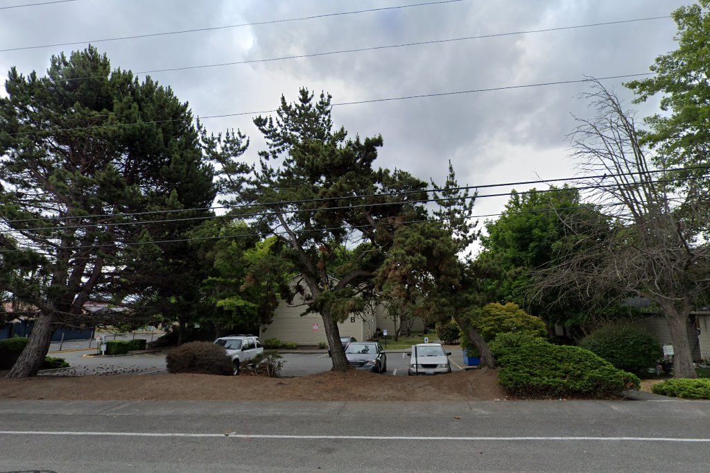 Harbor Village Apts