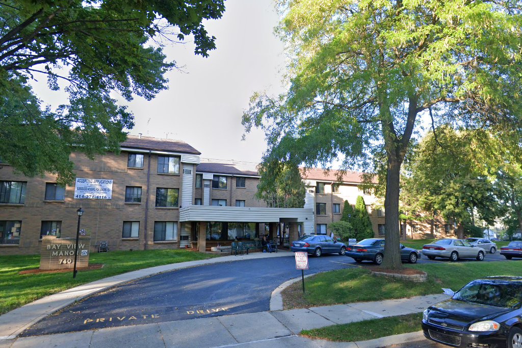 Bayview Manor
