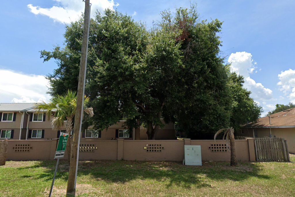 Harbour Court Apartments