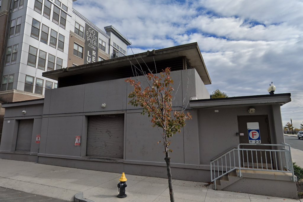 Lewis Mall Apartments