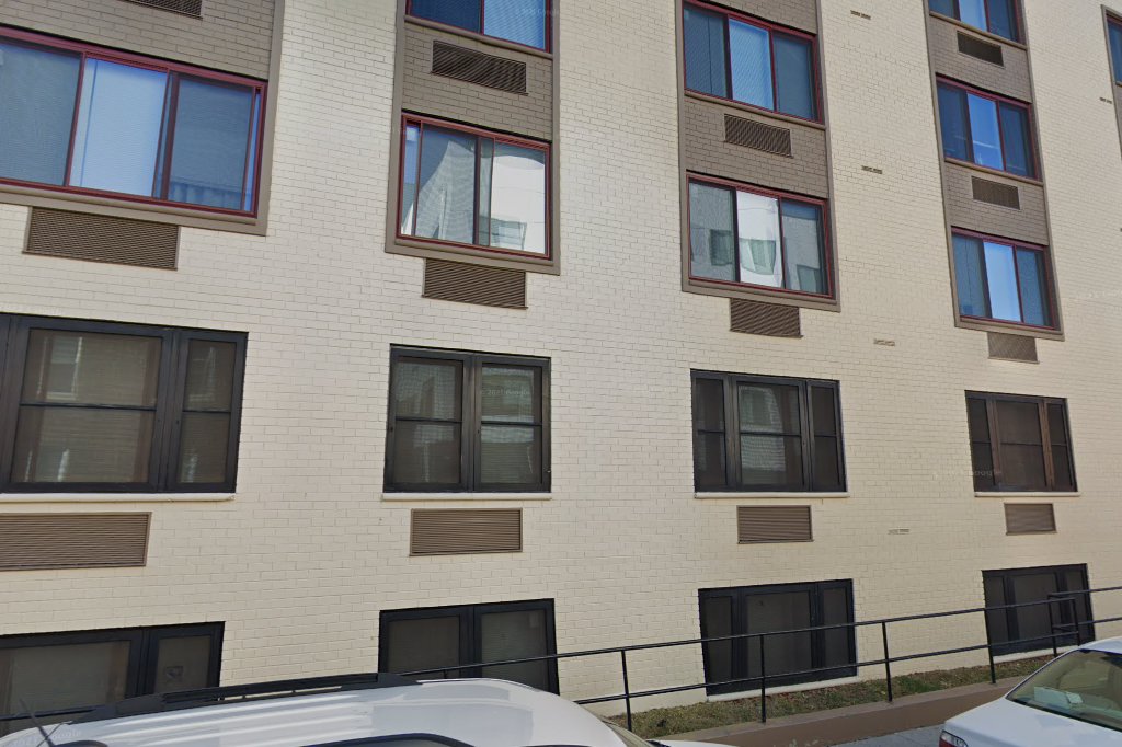 Oak Street Apts