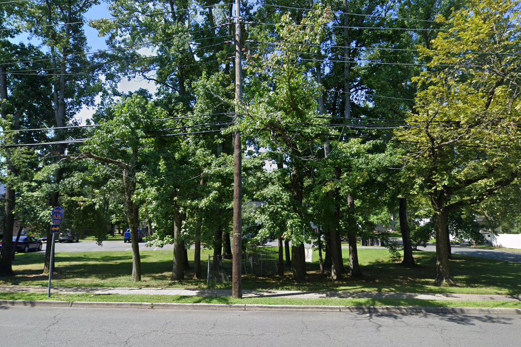 Ewing Supervised Apts