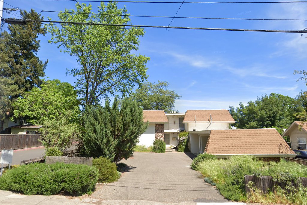 Gibson Court Apartments