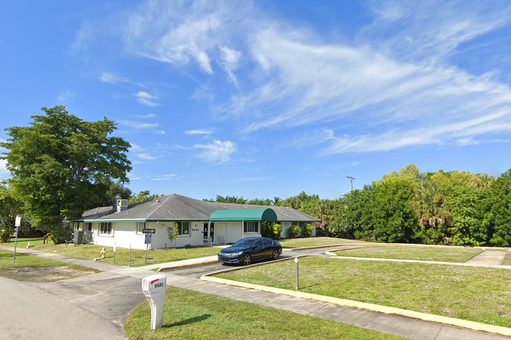 Circle L Apartments