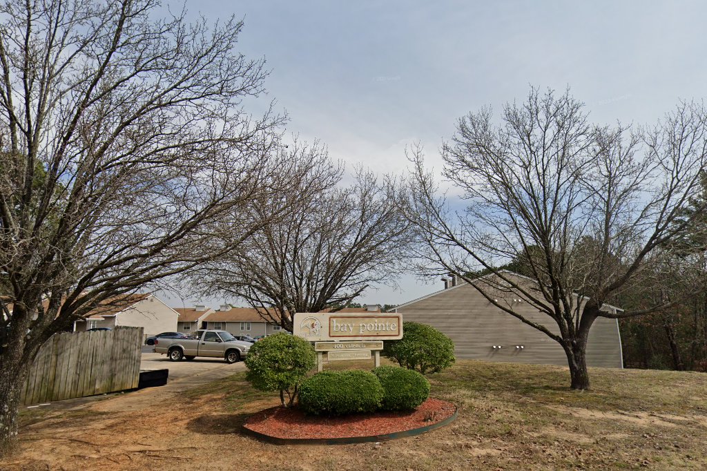 Bay Pointe Apartments