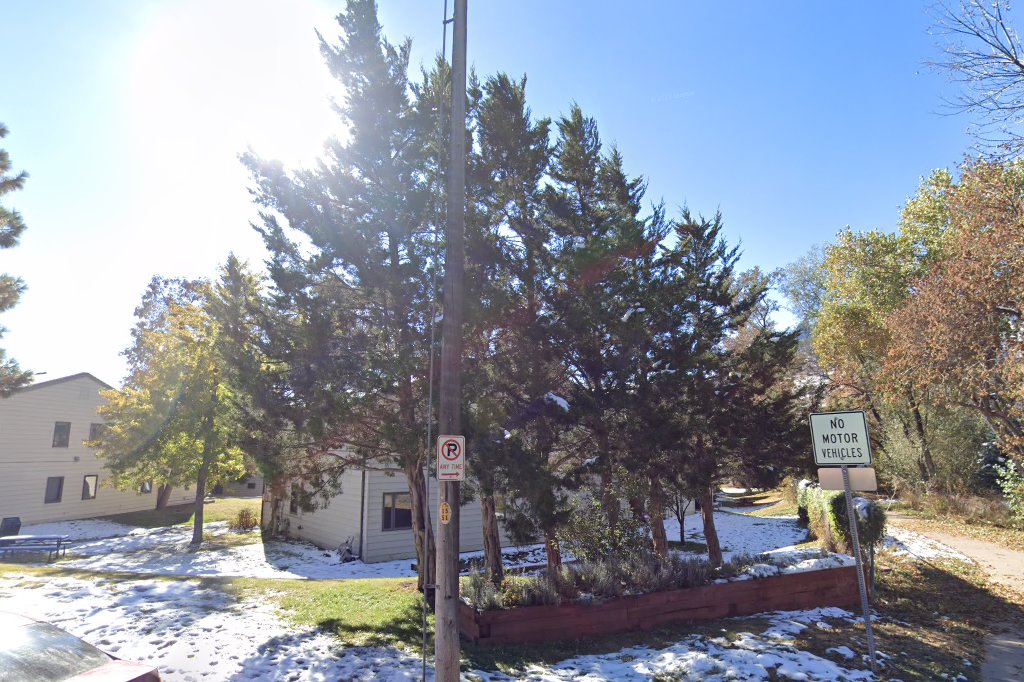 Glen Willow Apartments